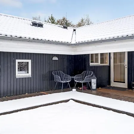 Elvin - 2km From The Sea By Interhome *