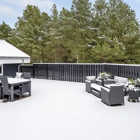 Elvin - 2km From The Sea By Interhome *