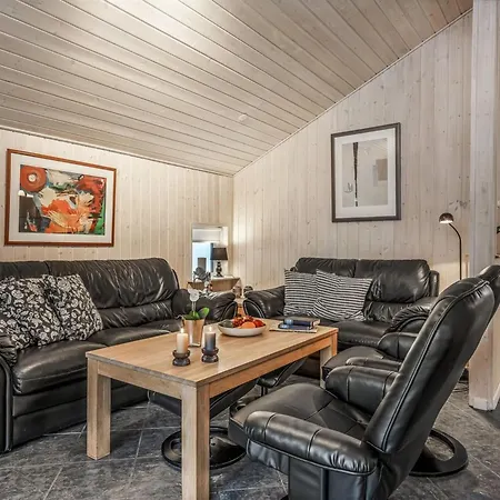 Holiday home Elvin - 2km From The Sea By Interhome
