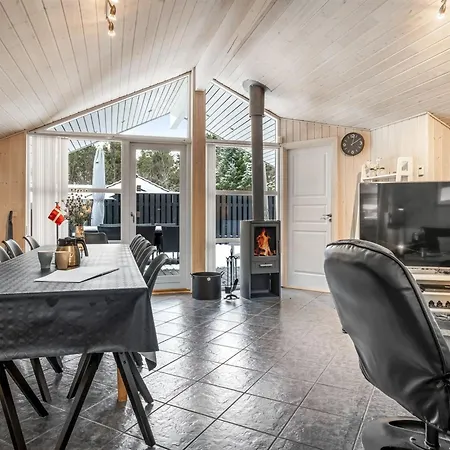 Holiday home Elvin - 2km From The Sea By Interhome *